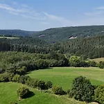 בית נופש La Source De Chession *